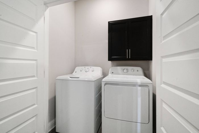 Sweetwater Model Apartment Laundry