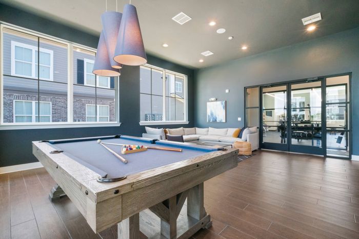 Sweetwater Leasing Office