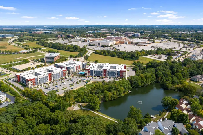 Aerial view of Parq at Chesterfield, Chesterfield MO 63017