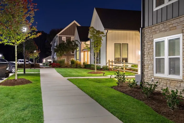 Walkway | Apartments in Matthews, NC | Chestnut Farm