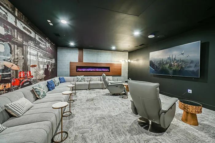 Mini Theater
