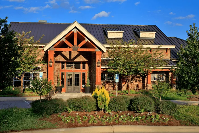 Leasing center