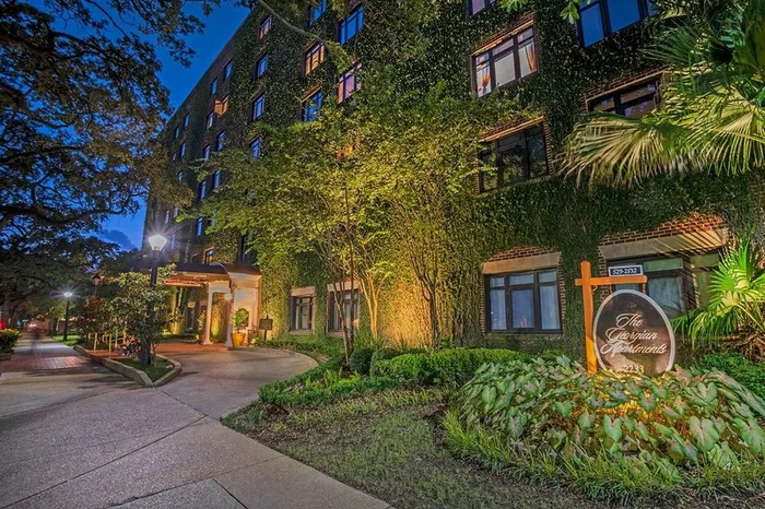 Apartment building