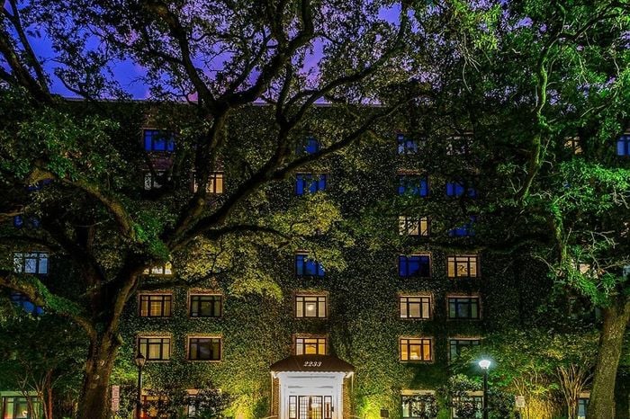 Apartment building