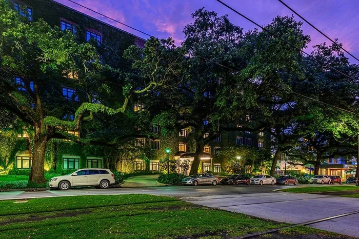 Apartment building