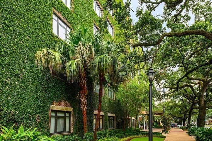Apartment building