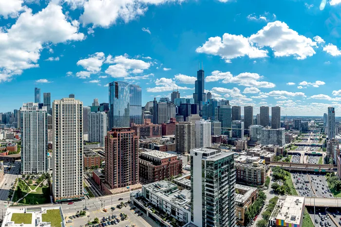 Echelon is located where River North meets the West Loop