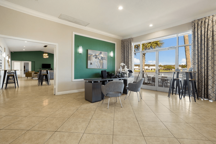 Leasing center