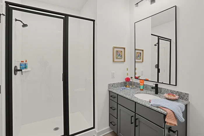 Ivy & Elm - Modern Bathroom