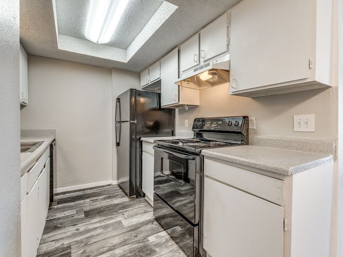 Fairfax - Remodeled Unit