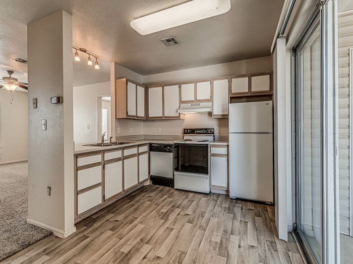 Woodland Manor Apartment
