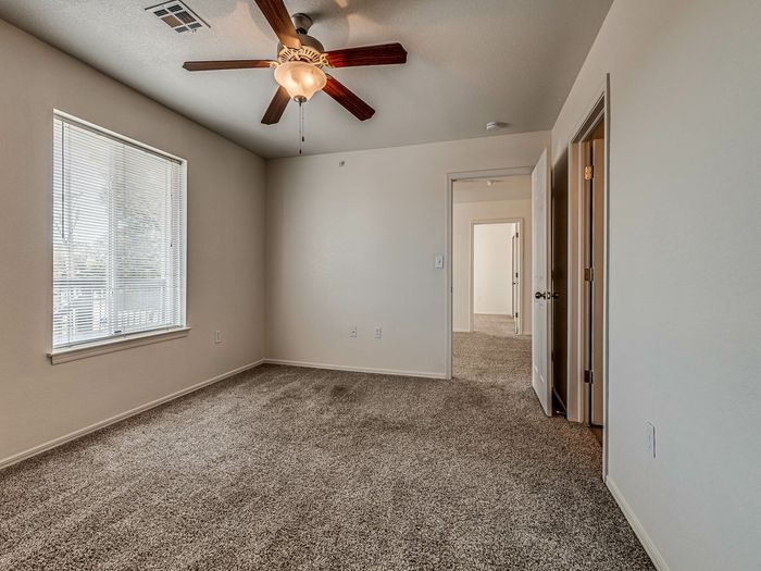 Woodland Manor Apartment