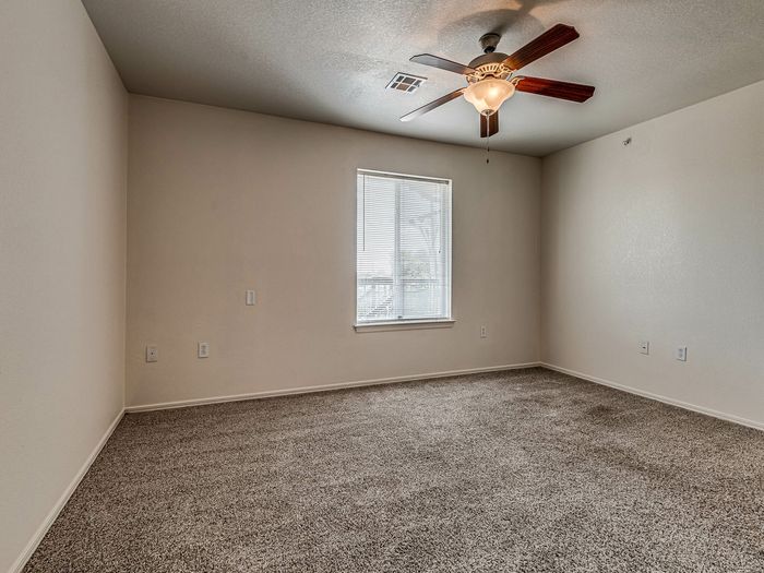 Woodland Manor Apartment