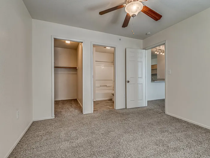 Woodland Manor Apartment