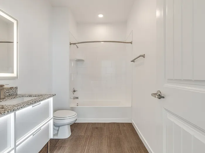 Studio (S4) - 727 Lofts