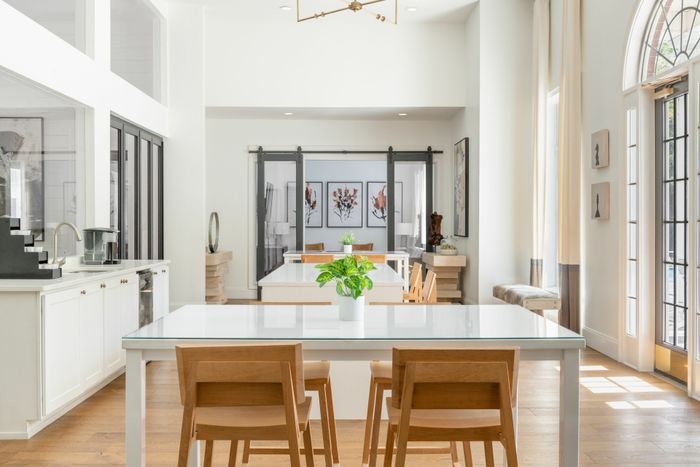 The Brooke Apartments in Atlanta, GA | apartment clubhouse