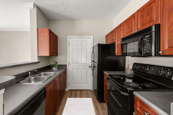The Brooke Apartments in Atlanta, GA | kitchen