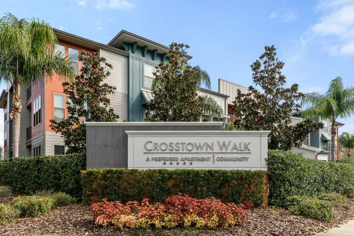 Sign | Apartments in Tampa, FL | Crosstown Walk