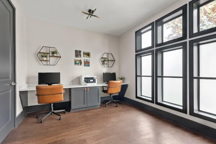 Business Center | Apartments in Tampa, FL | Crosstown Walk