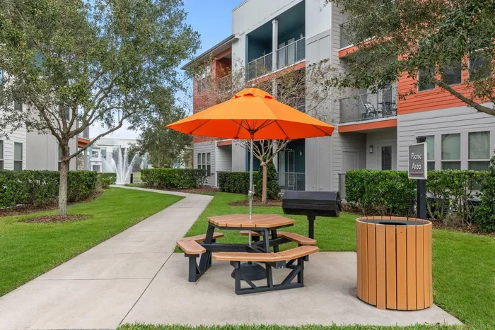 Picnic Area | Apartments in Tampa, FL | Crosstown Walk