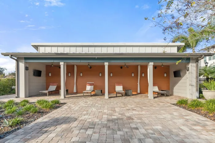 Cabanas | Apartments in Tampa, FL | Crosstown Walk