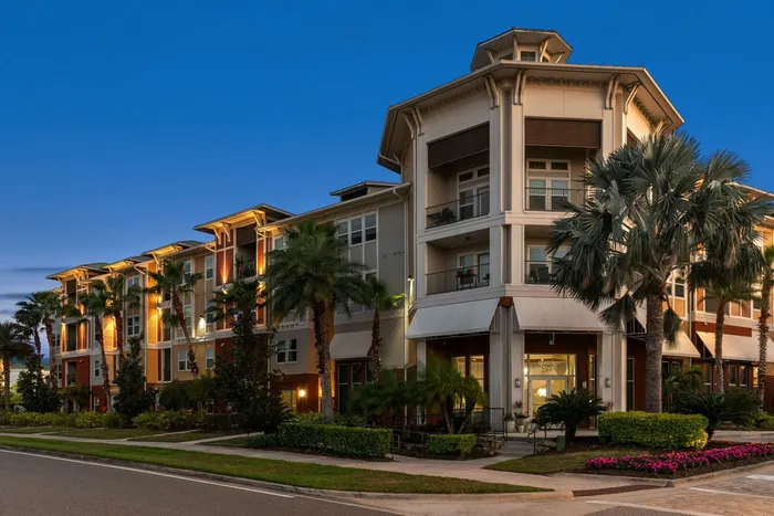 Apartment Building | Venue at Lakewood Ranch FL Apartments