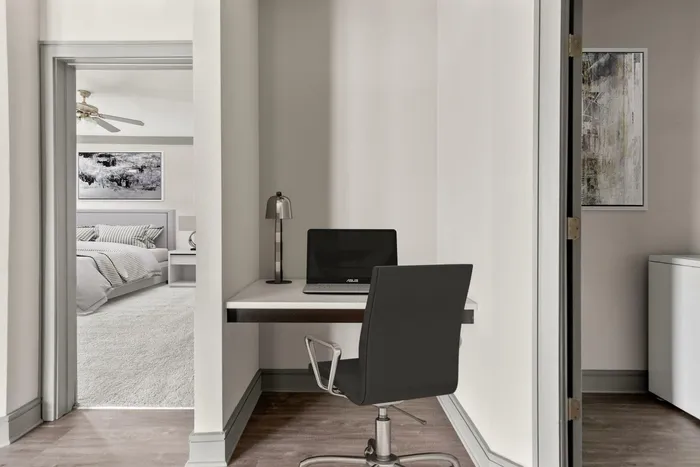 Built-in Desks Available | Luxe Lakewood Ranch FL Apartments