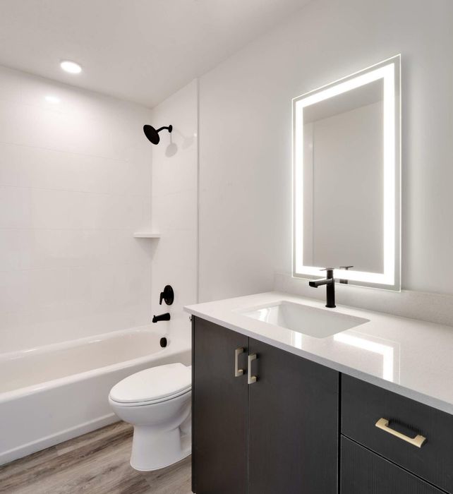 343Apartments-SLC-Bathroom