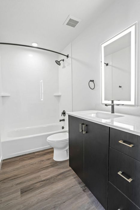 343-Apartments-SLC_A1-Bathroom