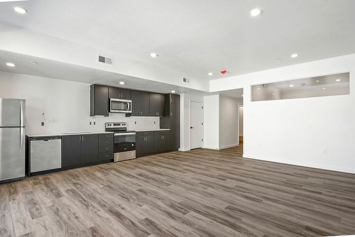 343-apartments-slc_A4_kitchen-living