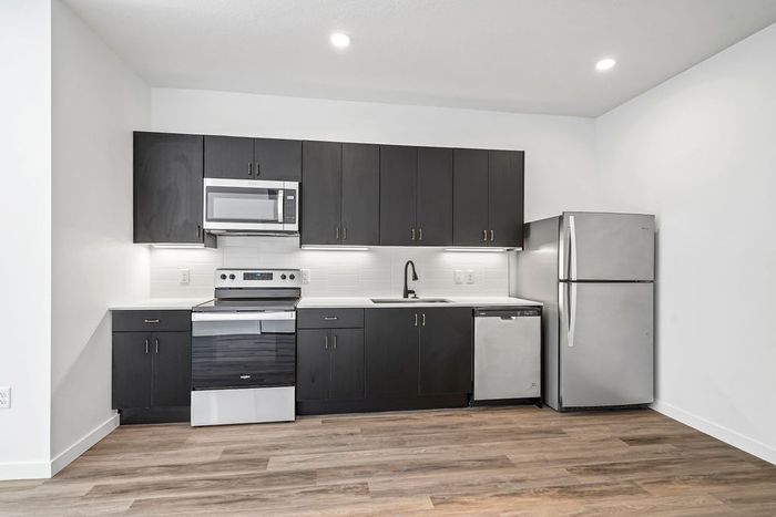 343-apartments-slc_s2-kitchen