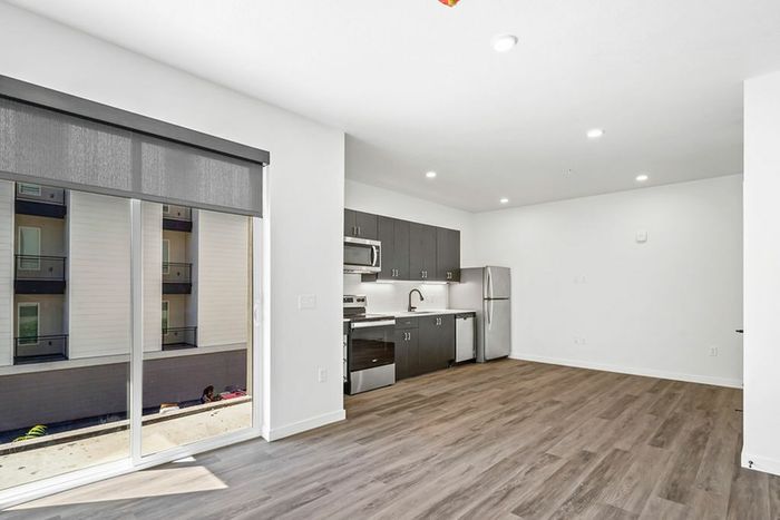343-apartments-slc_s2-kitchen-living