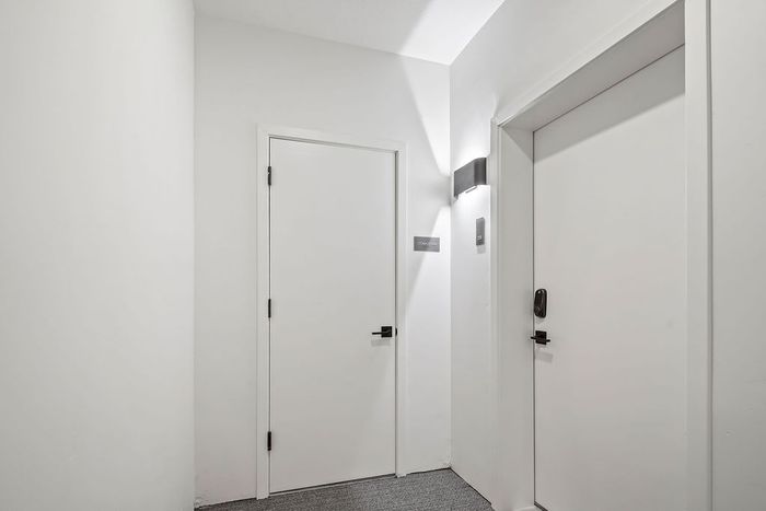 343-apartments-slc-hallways