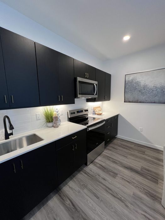 343 SLC Apartments Kitchen