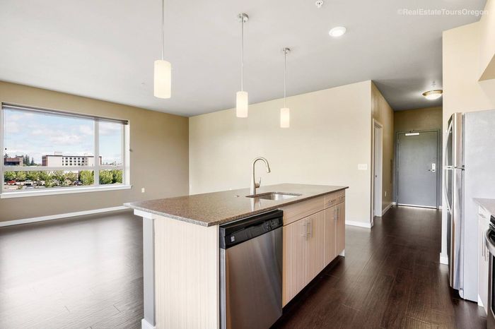 Quartz Courtertops | Apartments in Salem OR | South Block
