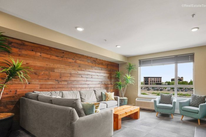 Resident Lounge and Seating Area | Salem Oregon Apartments | South Block