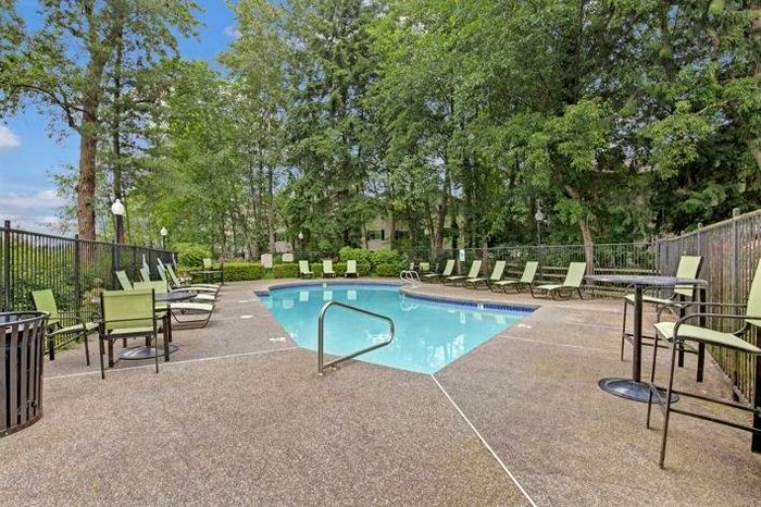 Refreshing Pool | Charter Club Apartments | Apartments in Everett WA