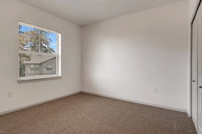 Bedroom | Tualatin Oregon Apartments | River Ridge