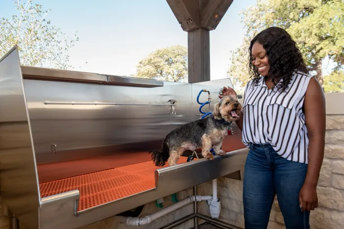 Pet Wash | Apartments in Austin Texas for Rent | Brightleaf at Lakeline Apartments