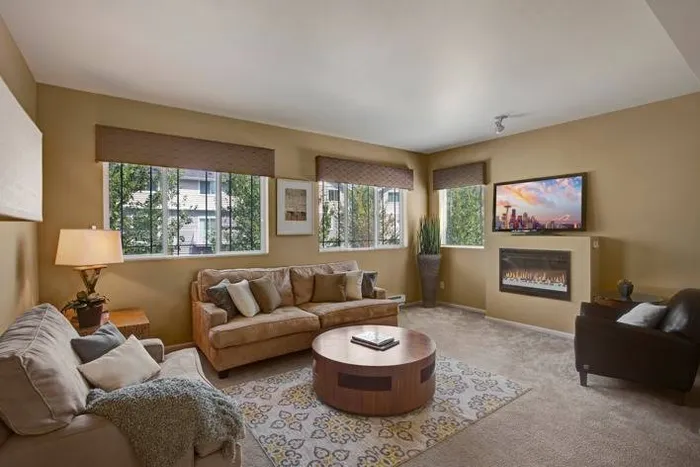 Classic FInish and Design Living Area | Apartments and Townhomes in Puyallup WA | Brookstone