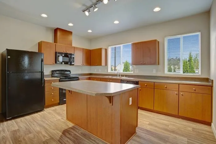 Spacious Kitchen with Track Lights (21-07504) | Apartments and Townhomes in Puyallup WA | Brookstone
