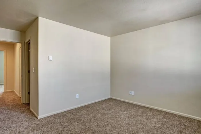 Bedrooms with Loop Carpet (21-07504) | Apartments in Puyallup WA | Brookstone Apartments