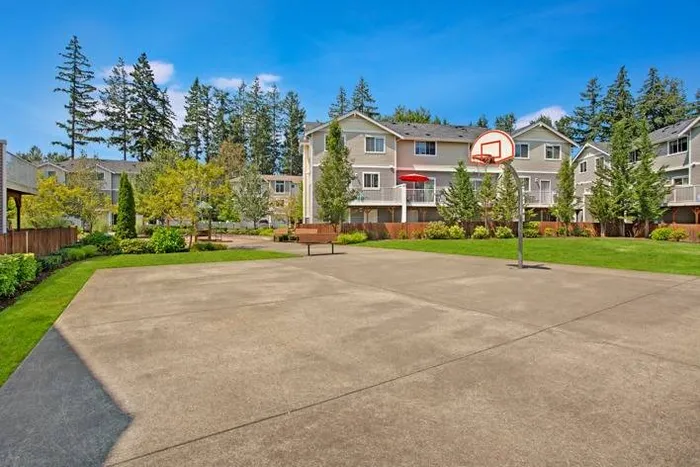 Outdoor Basketball Court | Apartments in Pierce County Washington | Brookstone at Edgewater Apartments