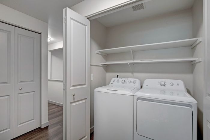 In-Home Washer & Dryer | Everett Washington Apartments | Charter Club