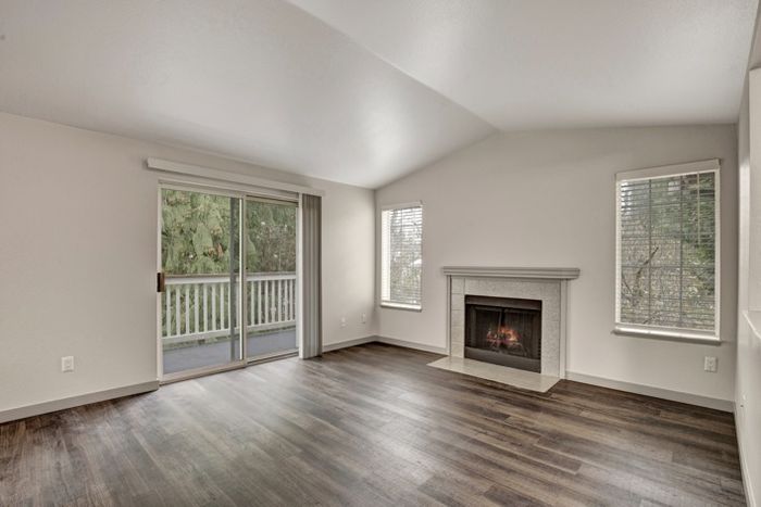 Wood Burning Fireplaces | Everett WA Apartments | Charter Club