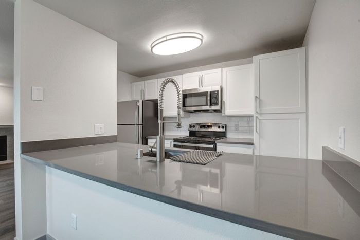 Hard Surface Countertops | Everett WA Apartments | Charter Club