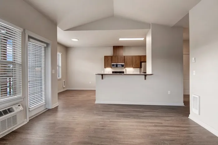 Dining Room | Tualatin Oregon Apartments | River Ridge