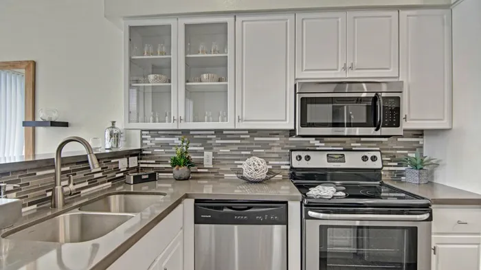 Modern Kitchen | Apartments For Rent North Phoenix | Pavilions on Central