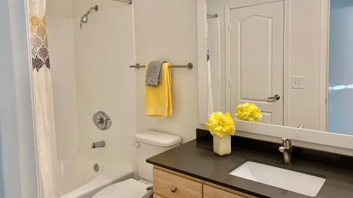 Open Bathroom | 3 Bedroom Apartments In Phoenix Arizona | Pavilions on Central