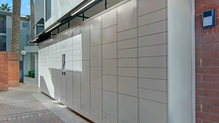 Resident Package Delivery | Luxury Apartments In Phoenix | Pavilions on Central